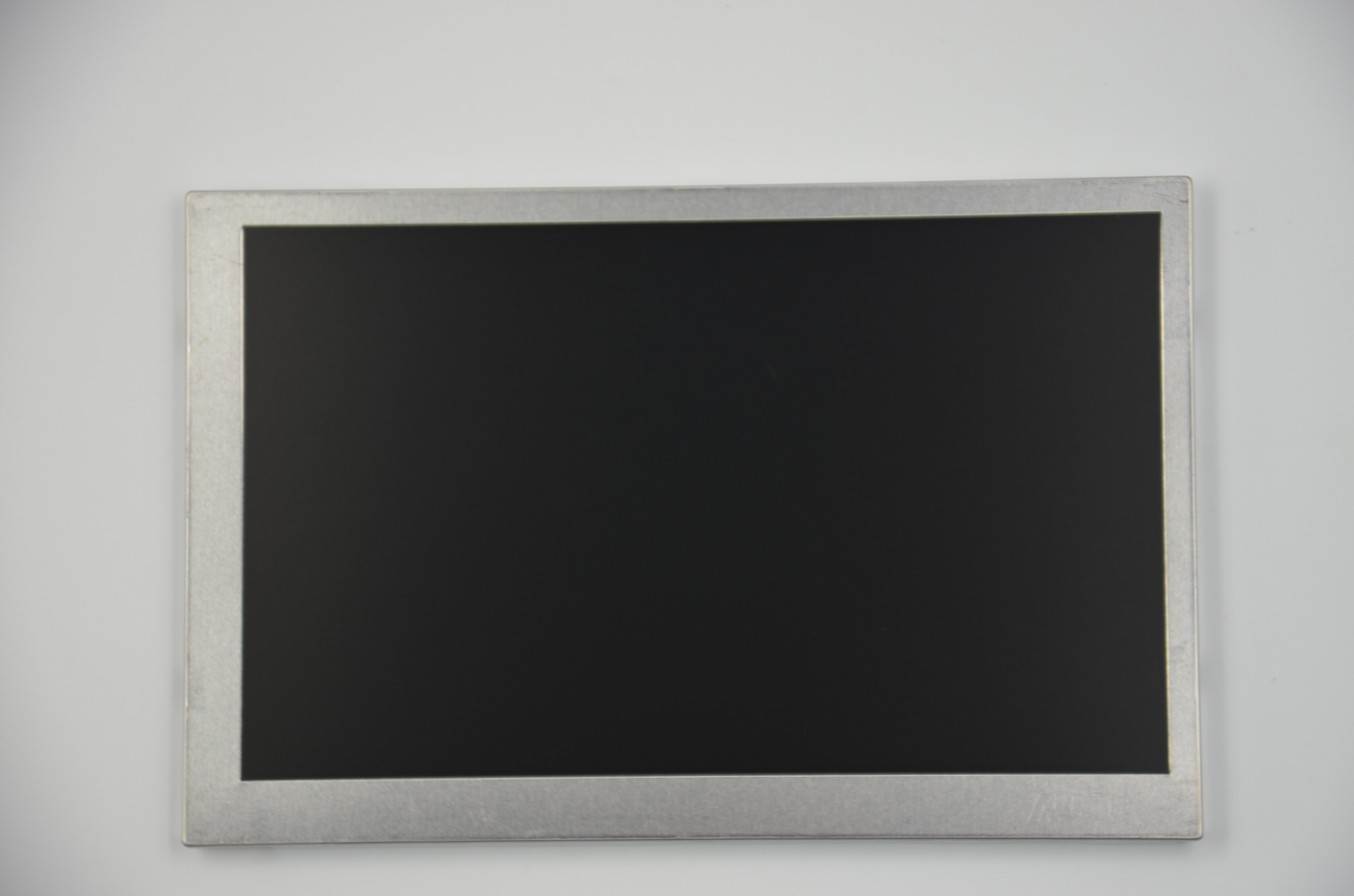 工業(yè)液晶屏采購需要注意什么?采購高亮液晶顯示屏